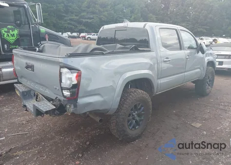 2021 Toyota Tacoma Sr5 V6 z USA, uszkodzony, nr VIN 5TFAZ5CN4MX100873
